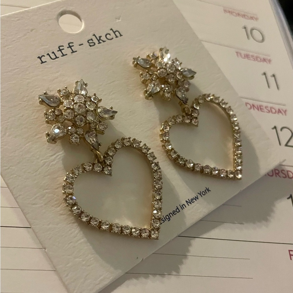 Sparkling Gold Heart Earrings